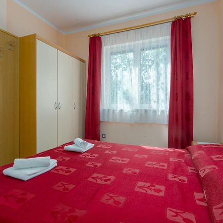 Apartments Maria Porec Exterior photo
