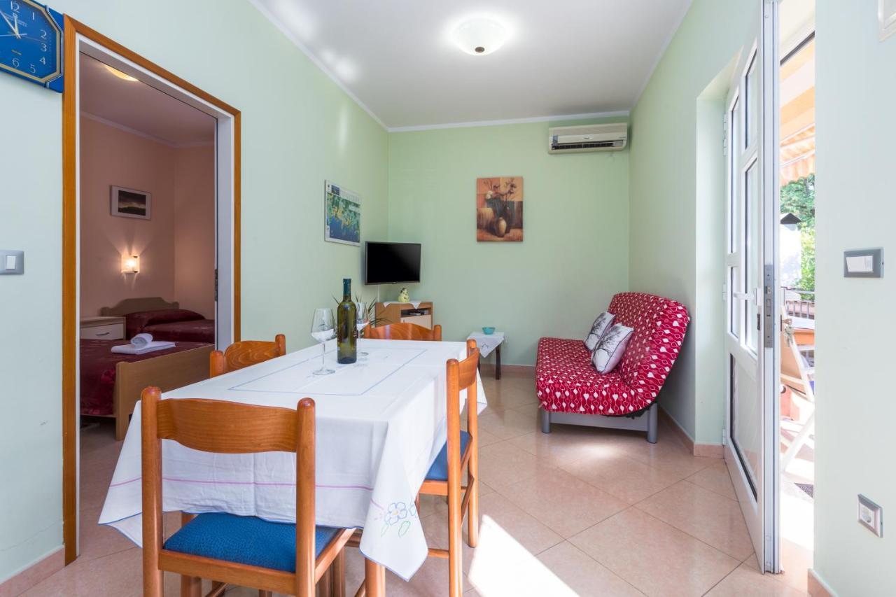 Apartments Maria Porec Exterior photo