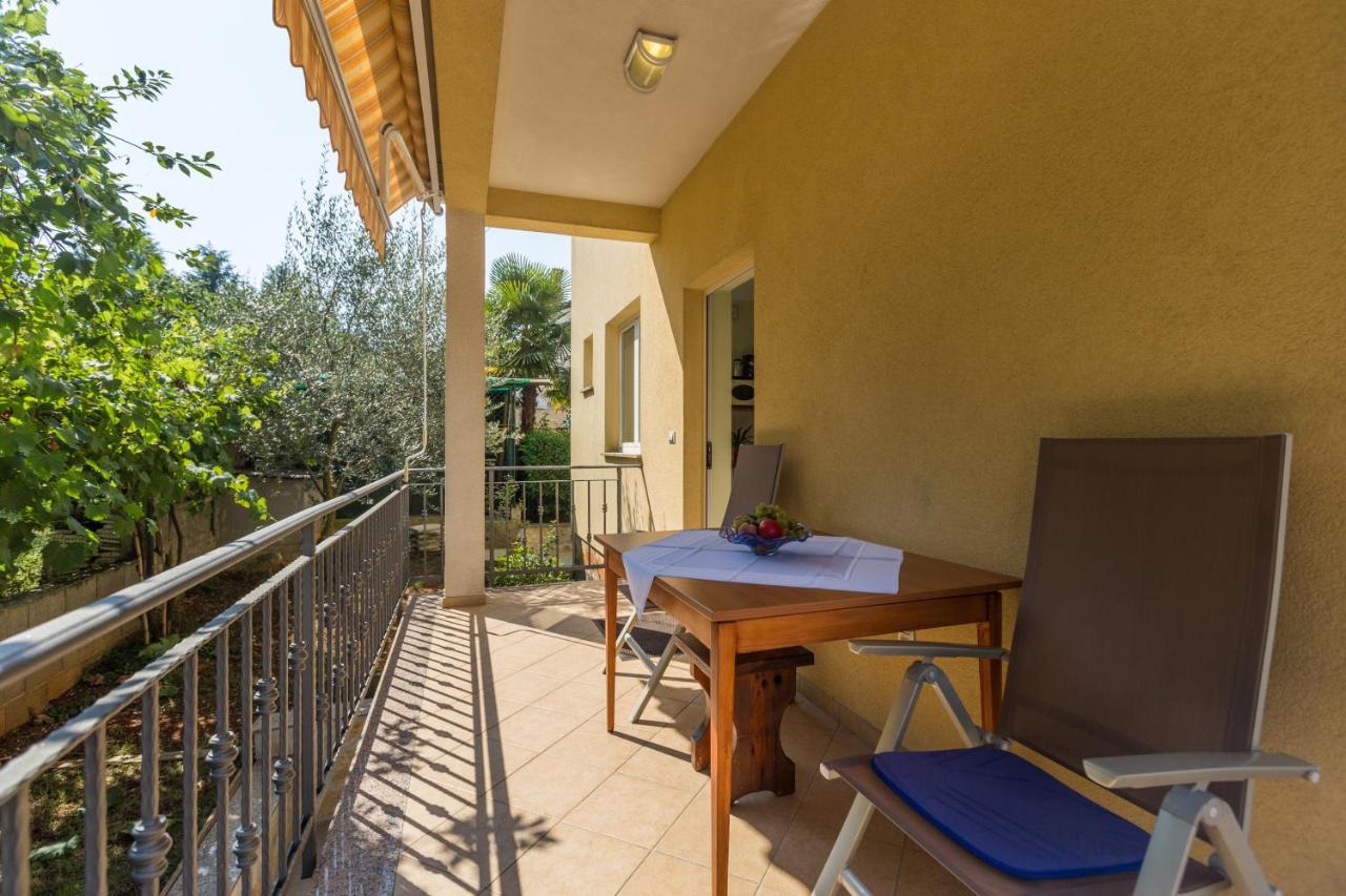 Apartments Maria Porec Exterior photo
