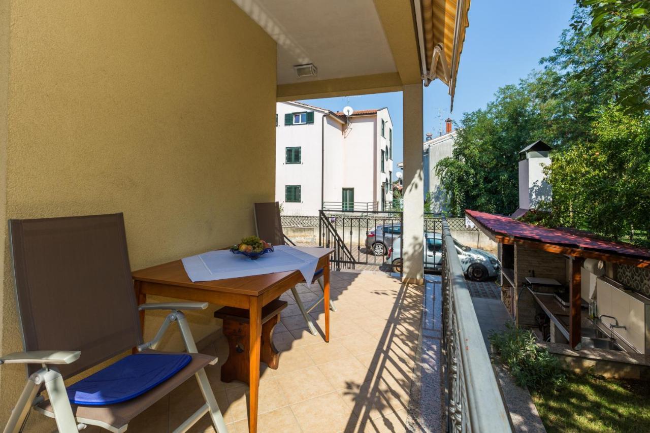Apartments Maria Porec Exterior photo